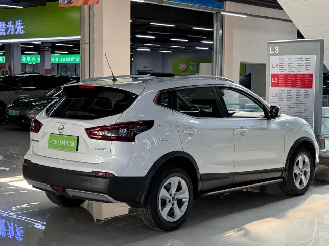 Nissan Qashqai — Фото автомобиля 9