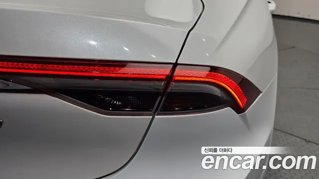 Hyundai Grandeur New — Фото автомобиля 8