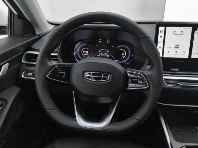 Geely Emgrand — Фото автомобиля 15