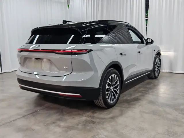 Nio ES6 — Фото автомобиля 6