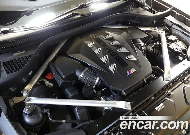 BMW X7 M60i xDrive M Sport 6 мест — Фото автомобиля 6
