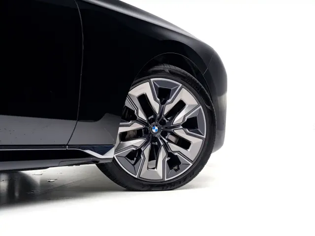 BMW 7 Series — Фото автомобиля 5