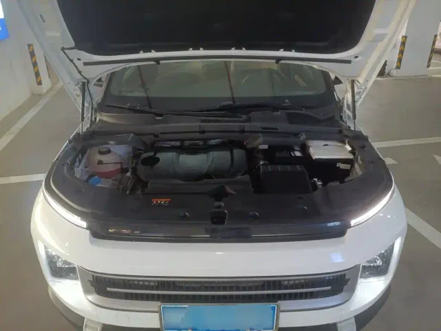 Geely ICON — Фото автомобиля 16