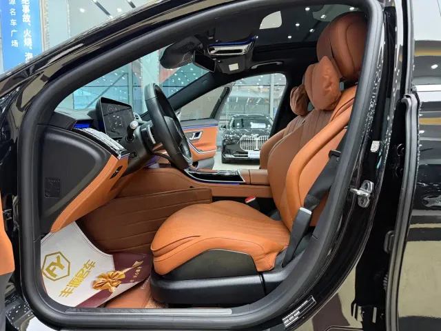 Mercedes-Benz S-Class — Фото автомобиля 4