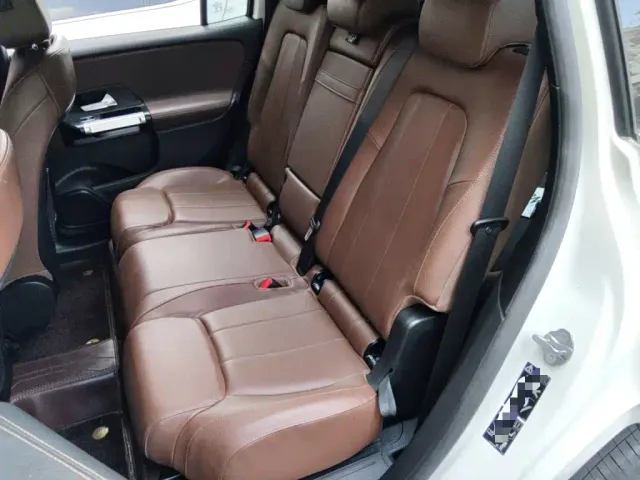 Mercedes-Benz GLB-Class — Фото автомобиля 14