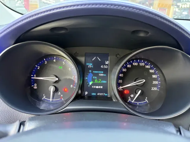 Toyota C-HR — Фото автомобиля 8