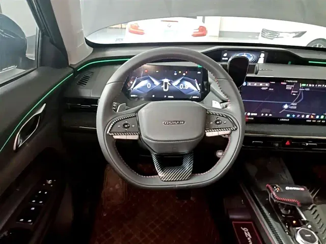 Changan Z6 — Фото автомобиля 10