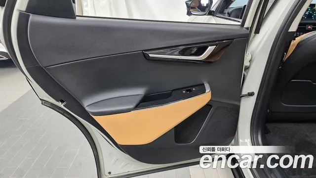Kia EV6 — Фото автомобиля 14