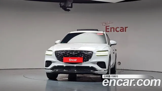 Genesis GV70 2.5T Бензин AWD — Фото автомобиля 3