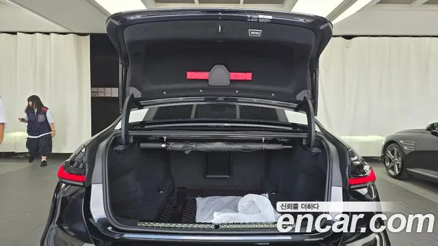 BMW 7 Series G70 — Фото автомобиля 26