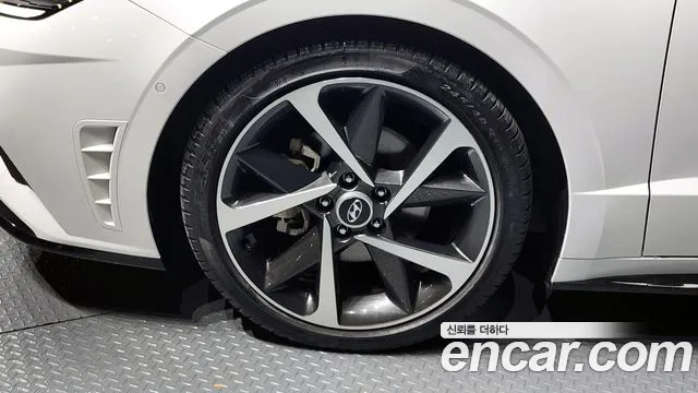 Hyundai Sonata — Фото автомобиля 5