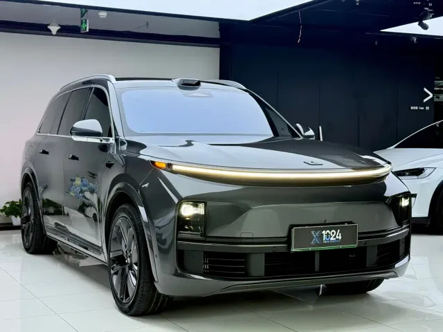 Li Auto L9 — Фото автомобиля 3