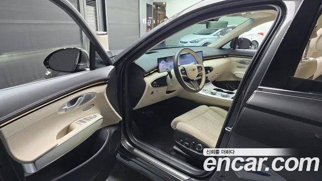 Genesis GV70 2.5T Бензин AWD — Фото автомобиля 8