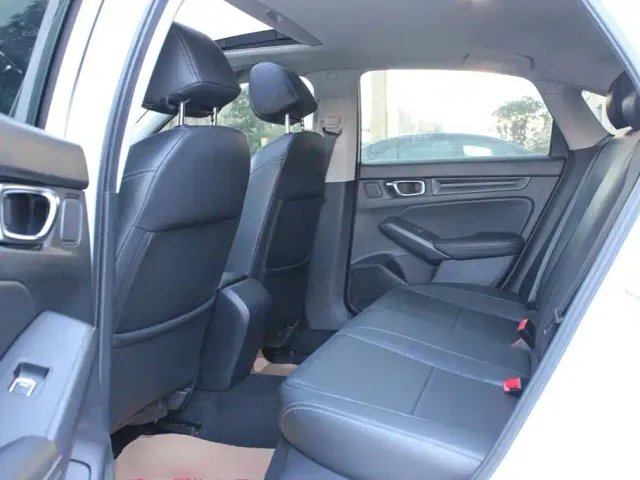 Honda Civic — Фото автомобиля 15