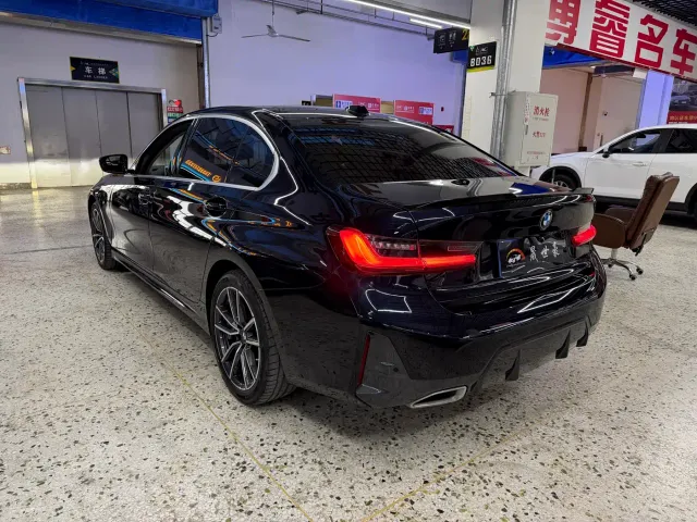 BMW 3 Series — Фото автомобиля 4