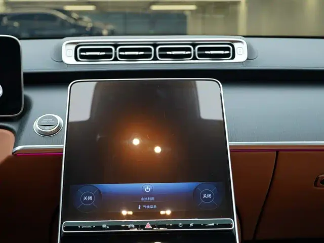 Mercedes-Benz S-Class — Фото автомобиля 16