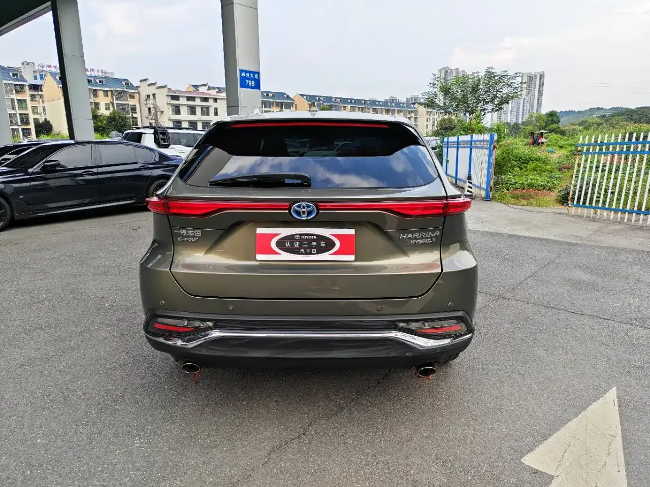 Toyota Lingfang HARRIER 2022 Hybrid 2.5L CVT 4WD Flagship Edition — Фото автомобиля 5