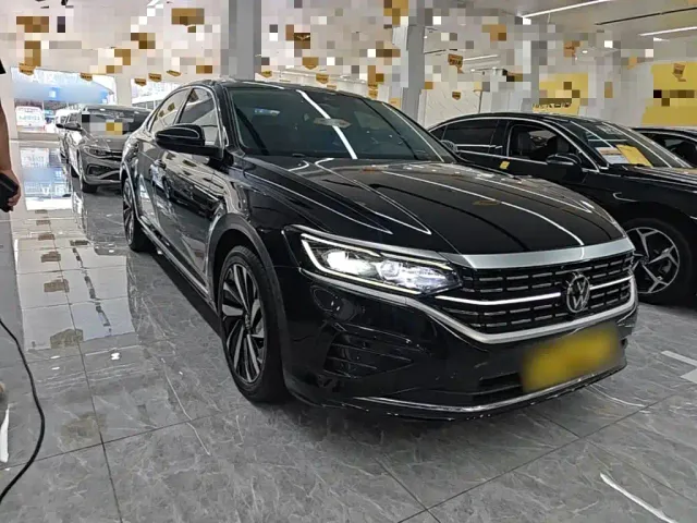 Volkswagen Passat — Фото автомобиля 3