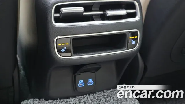 Genesis GV70 2.5T Бензин AWD — Фото автомобиля 27