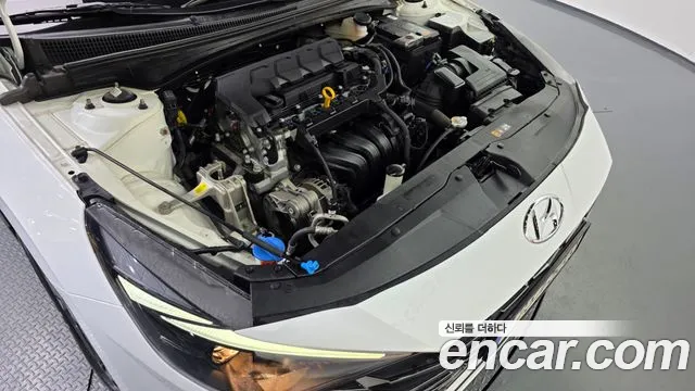 Hyundai Avante CN7 — Фото автомобиля 9