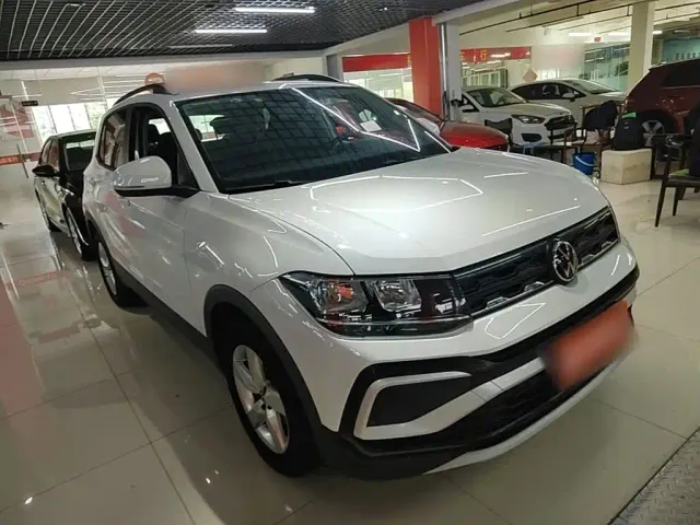 Volkswagen T-Cross — Фото автомобиля 3