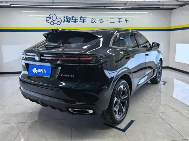 Changan UNI-K iDD — Фото автомобиля 3