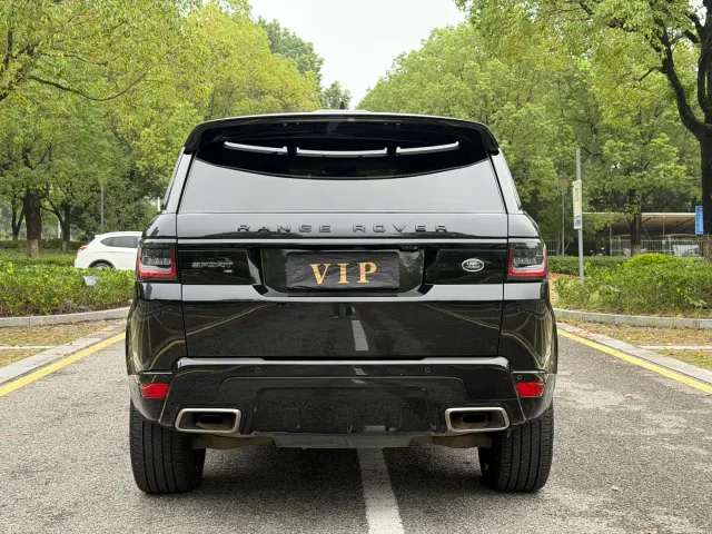 Land Rover Range Rover Sport — Фото автомобиля 23