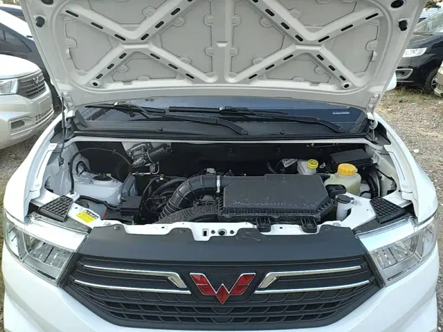 Wuling Hongguang V — Фото автомобиля 19