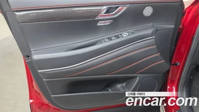 Genesis GV80 — Фото автомобиля 22