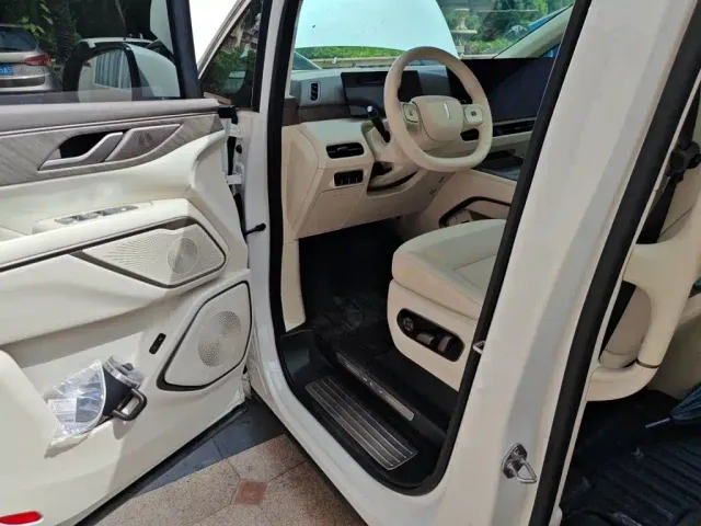 Wey Alpine — Фото автомобиля 12