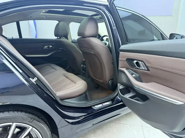 BMW 3 Series — Фото автомобиля 20