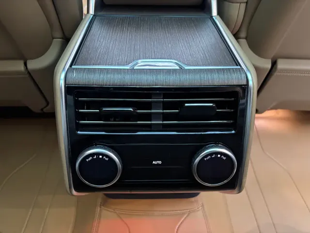 Land Rover Range Rover — Фото автомобиля 21