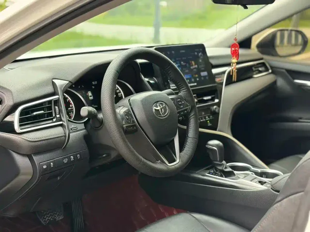 Toyota Camry — Фото автомобиля 24