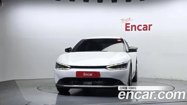 Kia EV6 — Фото автомобиля 3