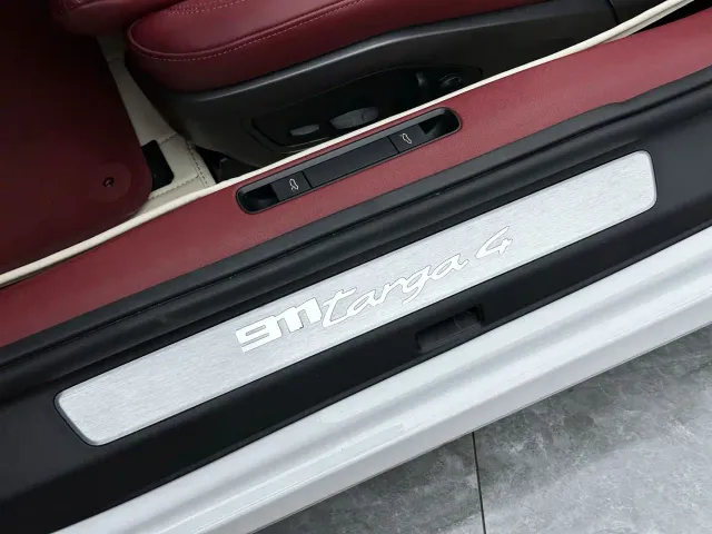 Porsche 911 — Фото автомобиля 13