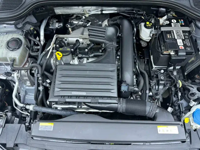 Volkswagen Golf — Фото автомобиля 20