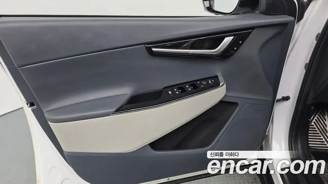 Kia EV6 — Фото автомобиля 22