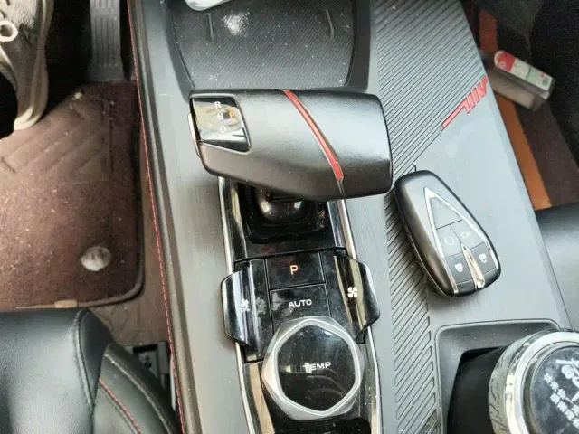 Changan Z6 — Фото автомобиля 6