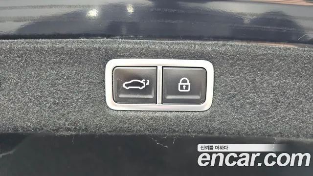 Hyundai Grandeur Grandeur (GN7) 2.5 Бензин 2WD — Фото автомобиля 8