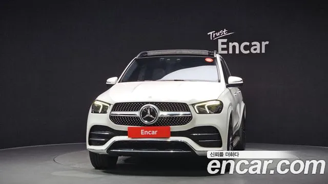 Mercedes-Benz GLE-Class — Фото автомобиля 3