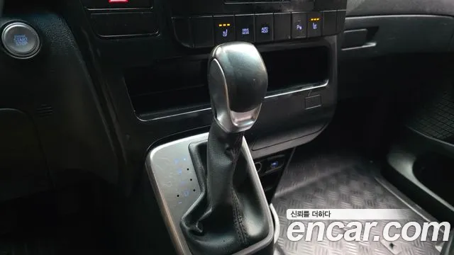 Hyundai Staria Staria Карго 3 места — Фото автомобиля 9