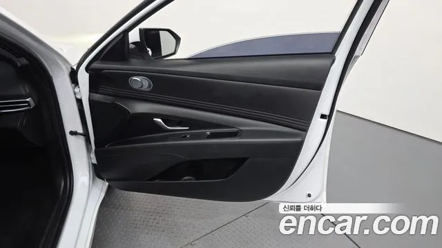 Hyundai Avante CN7 — Фото автомобиля 12