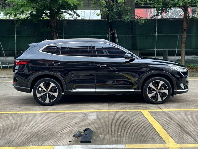 BYD Song PLUS — Фото автомобиля 2
