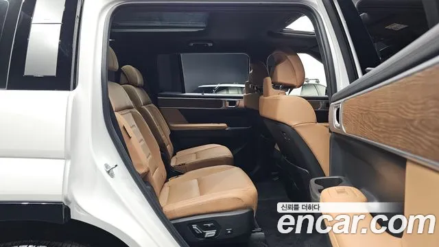Hyundai Santafe — Фото автомобиля 12