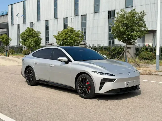 Dongfeng eπ 007 — Фото автомобиля 3