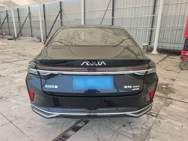 Dongfeng Yixuan MAX — Фото автомобиля 3
