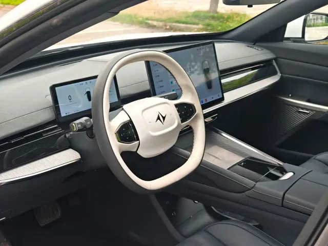 Dongfeng eπ 007 — Фото автомобиля 4