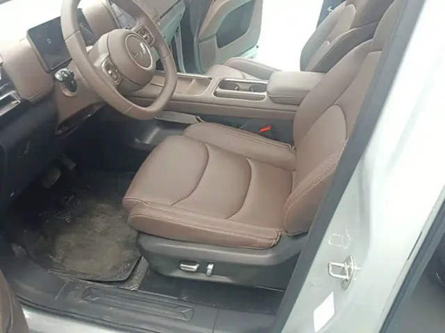 Wuling Starlight 730 — Фото автомобиля 14