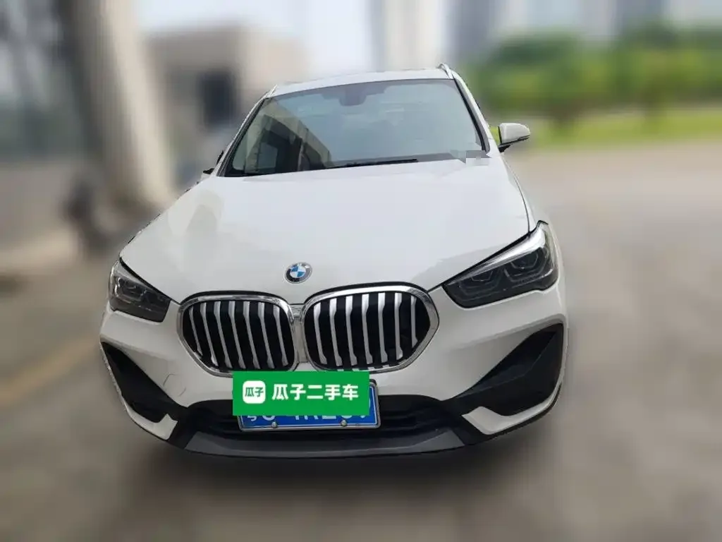 BMW BMW X1 2022 sDrive25Li Leading — Фото автомобиля 2