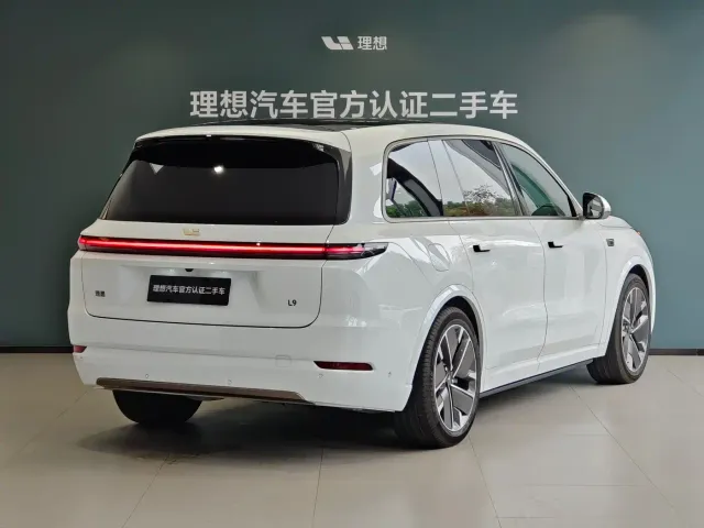Li Auto L9 — Фото автомобиля 4